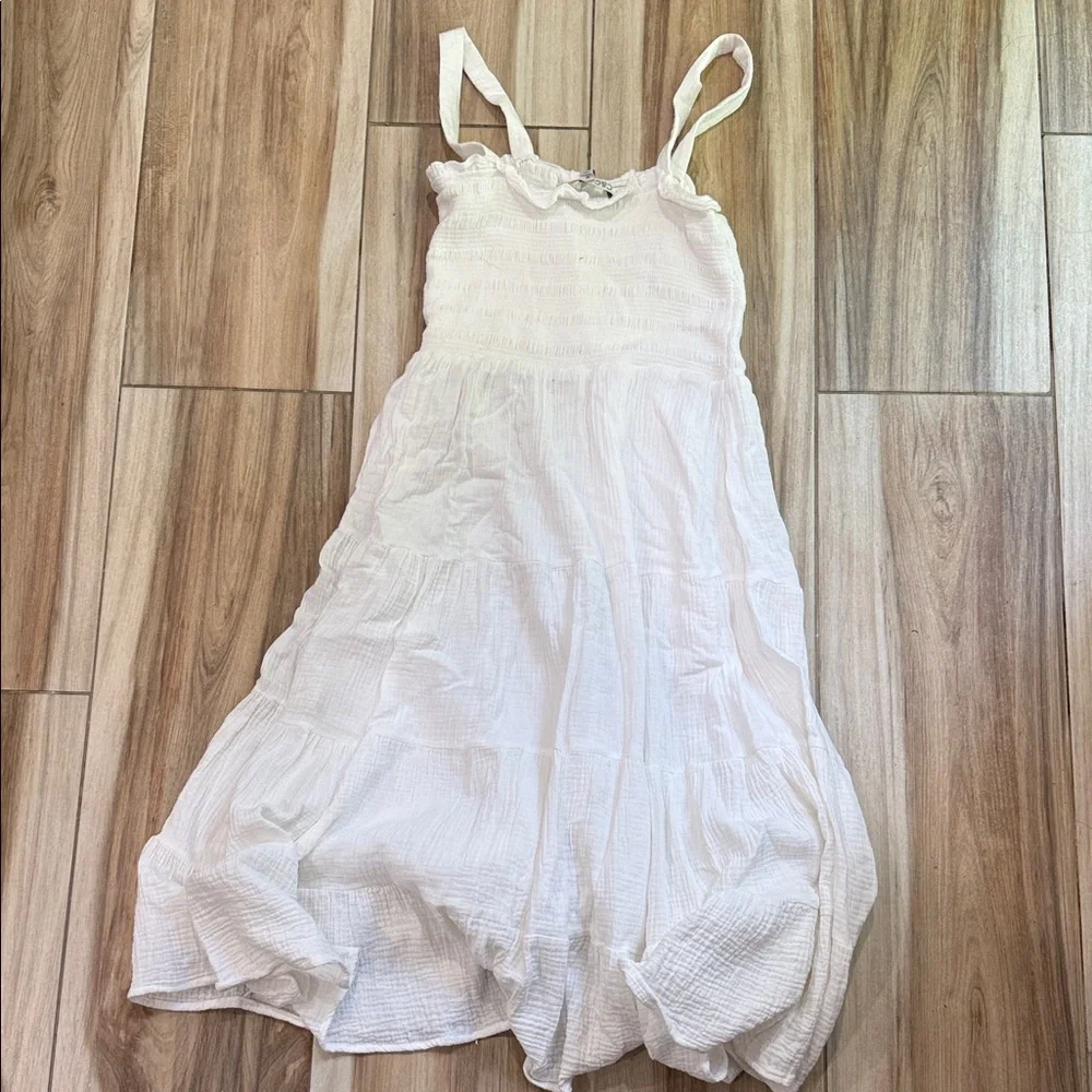 C&C California Cream Maxi Dress - Picture 3 of 5